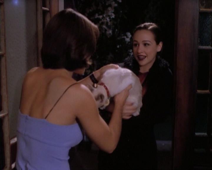 Charmed-Online-dot-net_107TheFourthSister0765.jpg