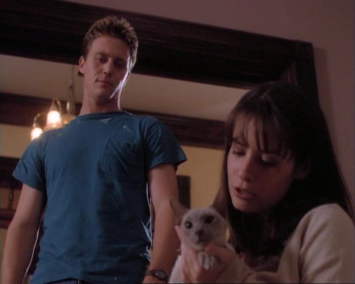 Charmed-Online-dot-net_107TheFourthSister0789.jpg