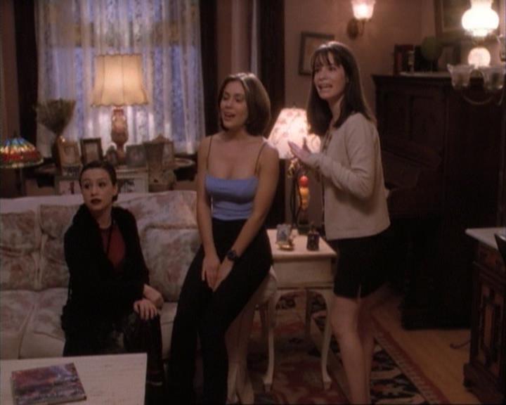 Charmed-Online-dot-net_107TheFourthSister0814.jpg
