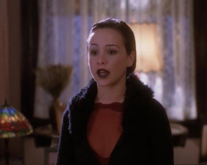 Charmed-Online-dot-net_107TheFourthSister0825.jpg