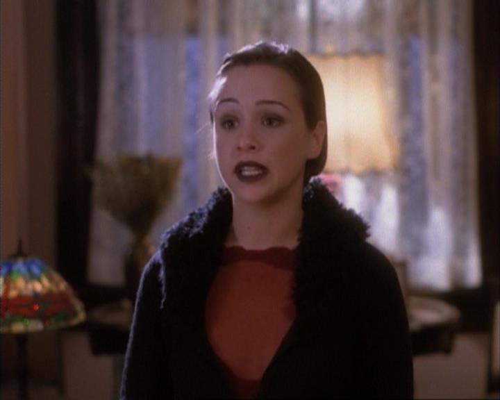 Charmed-Online-dot-net_107TheFourthSister0826.jpg