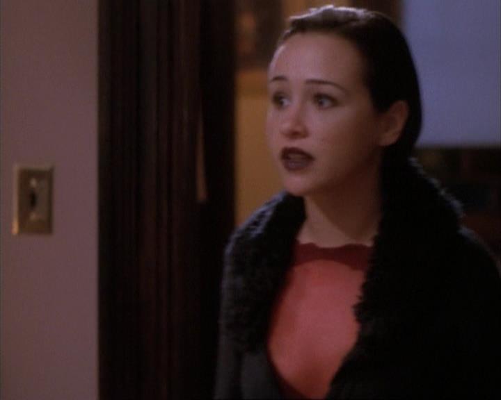 Charmed-Online-dot-net_107TheFourthSister0842.jpg