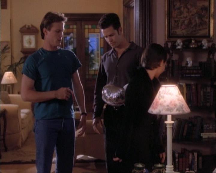 Charmed-Online-dot-net_107TheFourthSister0858.jpg
