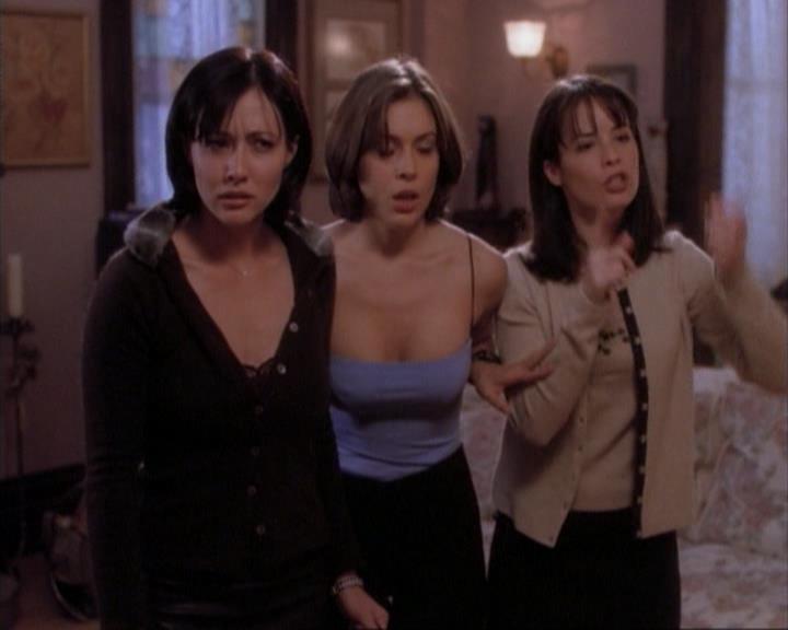 Charmed-Online-dot-net_107TheFourthSister0861.jpg