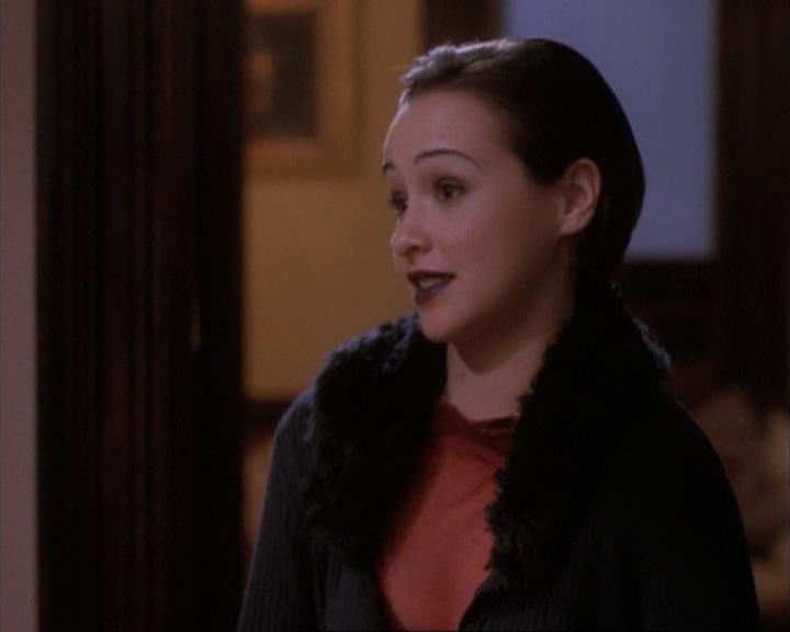 Charmed-Online-dot-net_107TheFourthSister0867.jpg
