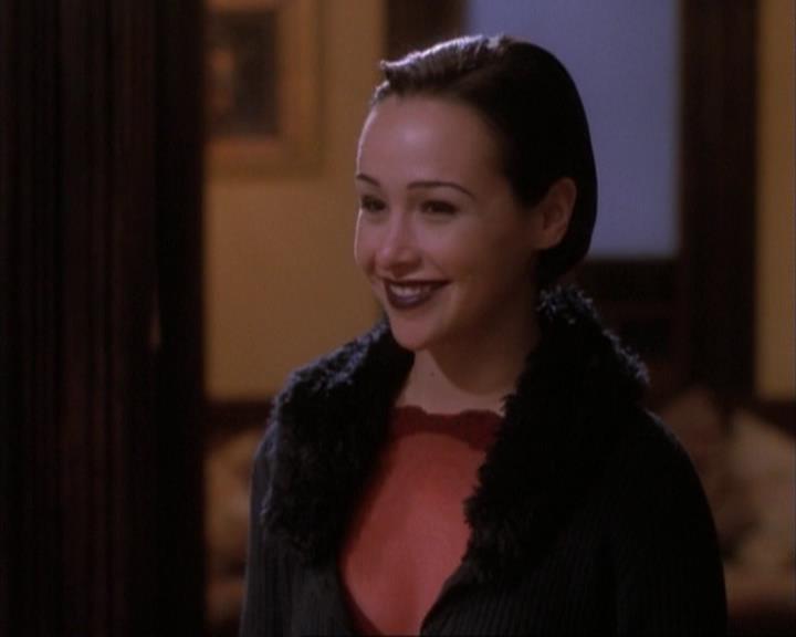 Charmed-Online-dot-net_107TheFourthSister0873.jpg