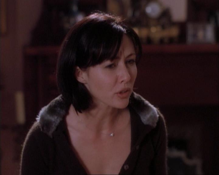 Charmed-Online-dot-net_107TheFourthSister0879.jpg