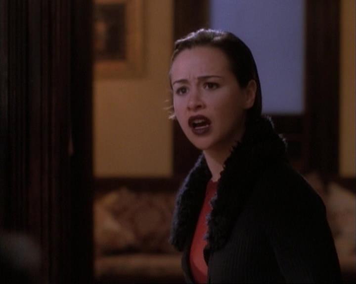 Charmed-Online-dot-net_107TheFourthSister0882.jpg