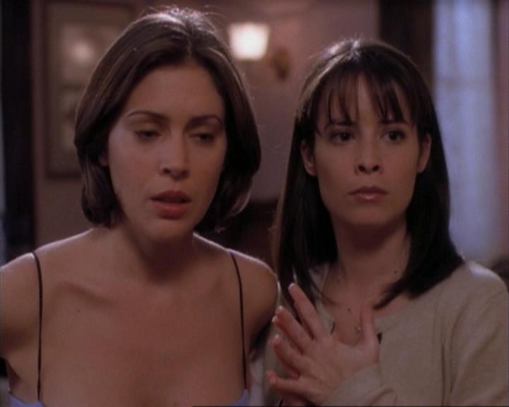 Charmed-Online-dot-net_107TheFourthSister0887.jpg
