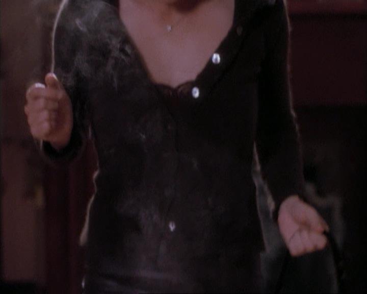 Charmed-Online-dot-net_107TheFourthSister0890.jpg
