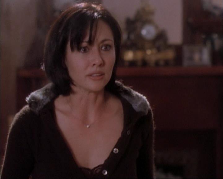 Charmed-Online-dot-net_107TheFourthSister0907.jpg Charmed-Online-dot-net_107TheFourthSister0907.jpg