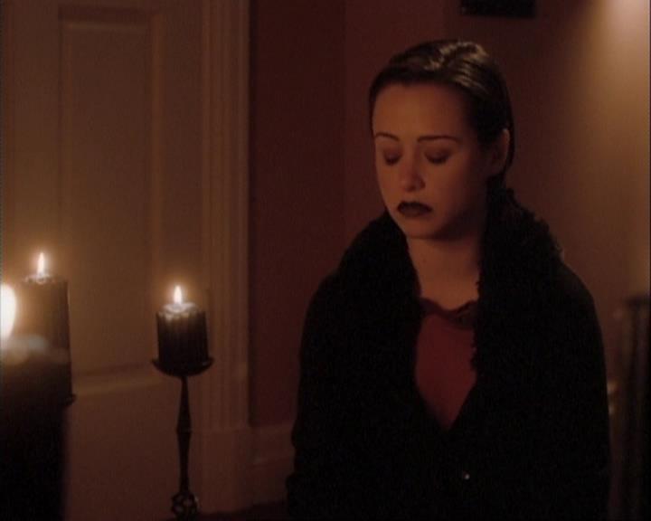 Charmed-Online-dot-net_107TheFourthSister0944.jpg