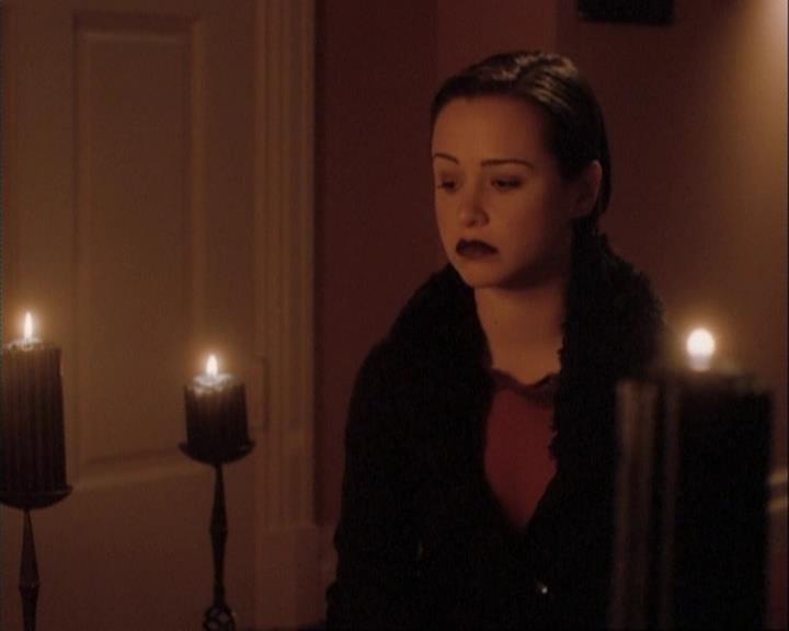 Charmed-Online-dot-net_107TheFourthSister0946.jpg
