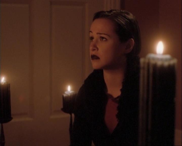 Charmed-Online-dot-net_107TheFourthSister0963.jpg