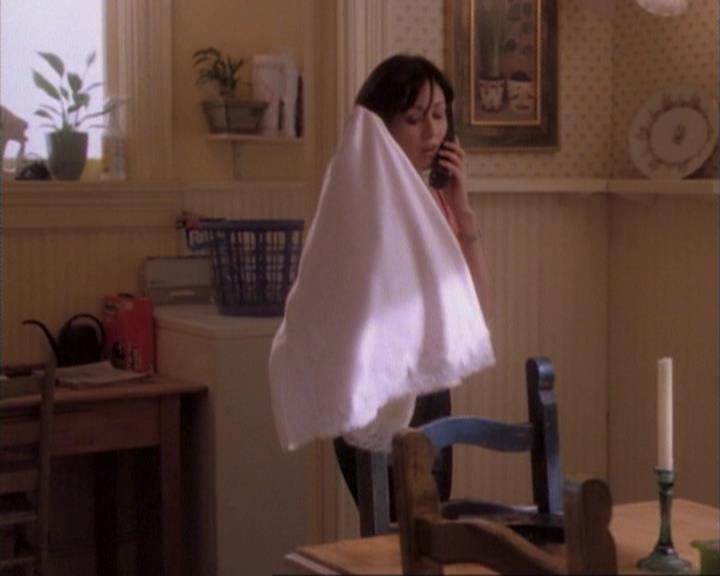 Charmed-Online-dot-net_107TheFourthSister0985.jpg