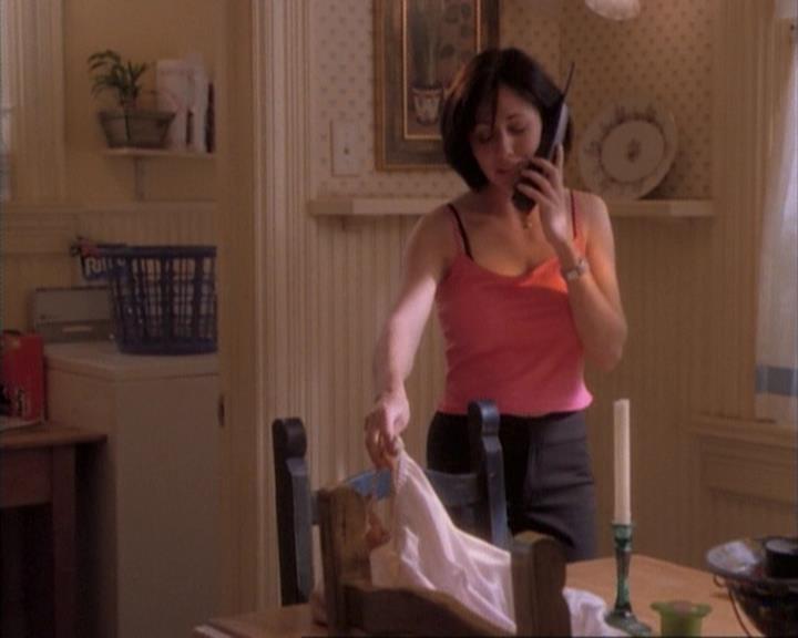 Charmed-Online-dot-net_107TheFourthSister0986.jpg