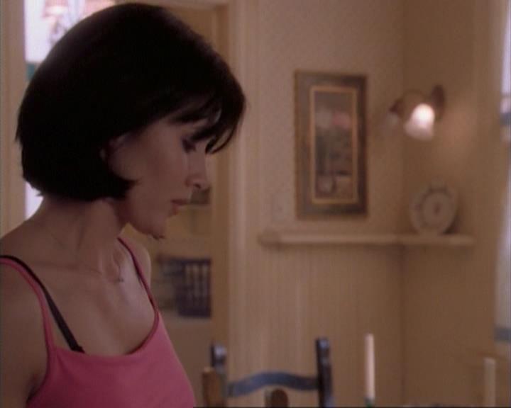 Charmed-Online-dot-net_107TheFourthSister1032.jpg