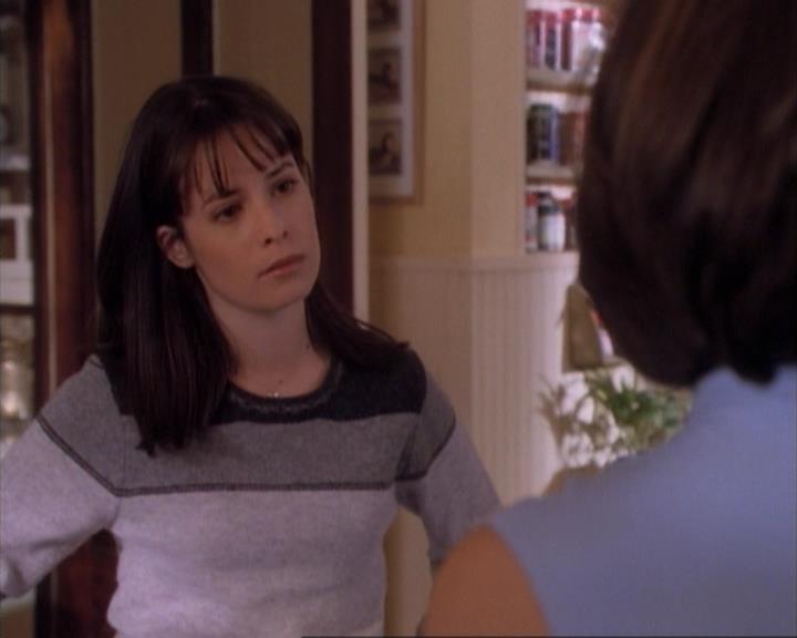 Charmed-Online-dot-net_107TheFourthSister1085.jpg