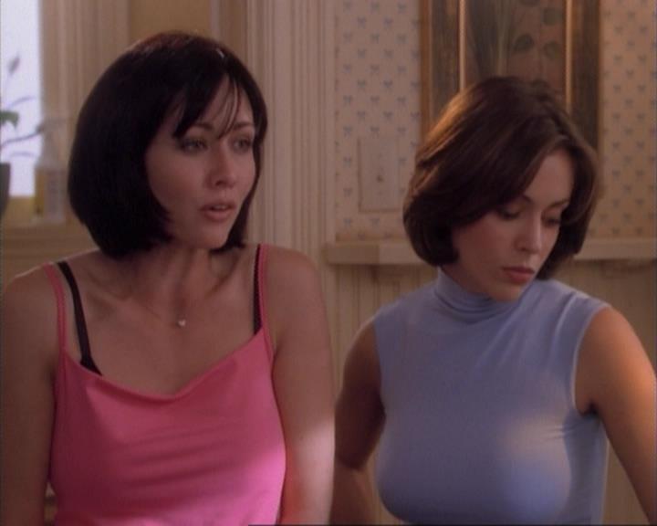Charmed-Online-dot-net_107TheFourthSister1098.jpg
