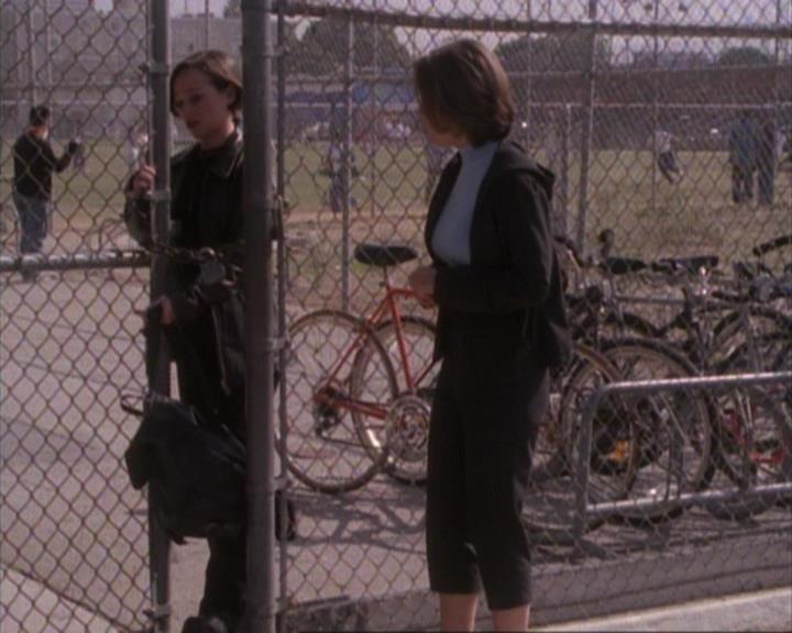 Charmed-Online-dot-net_107TheFourthSister1128.jpg