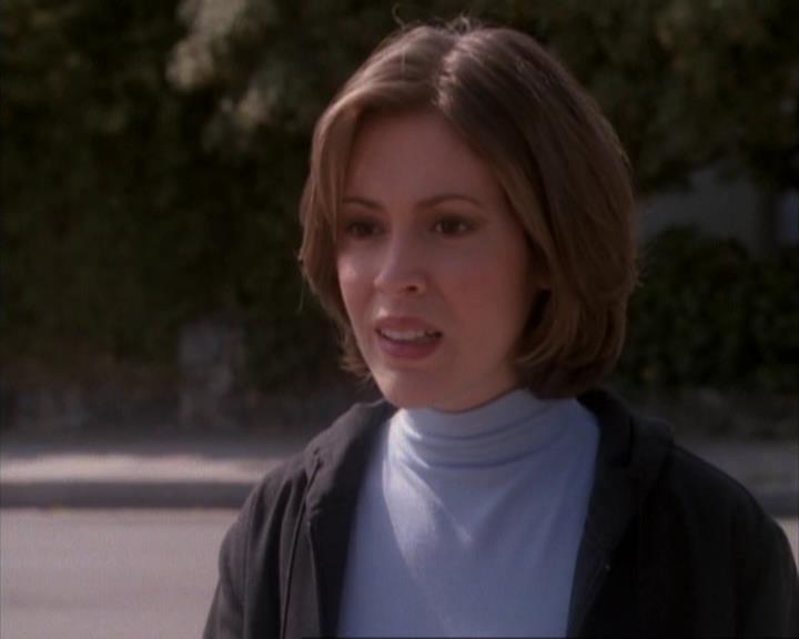 Charmed-Online-dot-net_107TheFourthSister1133.jpg