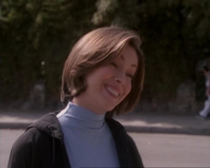 Charmed-Online-dot-net_107TheFourthSister1136.jpg