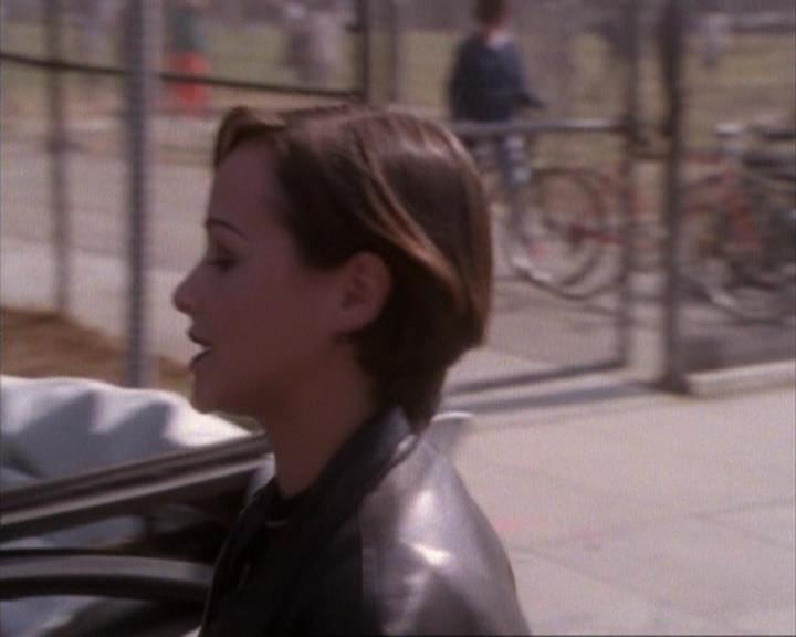 Charmed-Online-dot-net_107TheFourthSister1155.jpg Charmed-Online-dot-net_107TheFourthSister1155.jpg