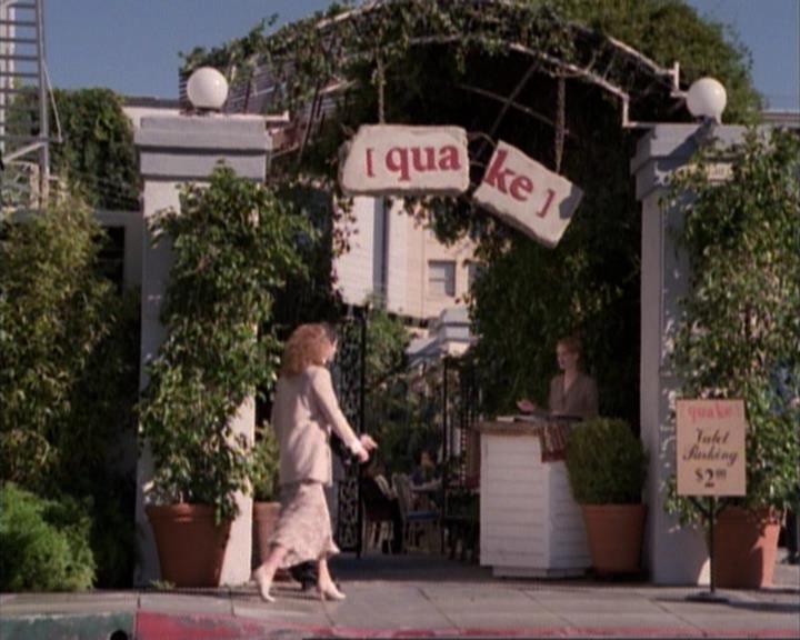Charmed-Online-dot-net_107TheFourthSister1159.jpg