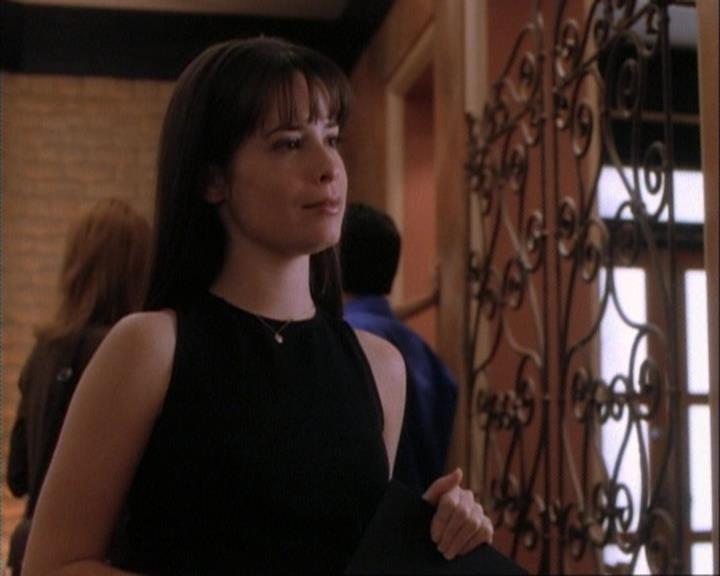 Charmed-Online-dot-net_107TheFourthSister1195.jpg