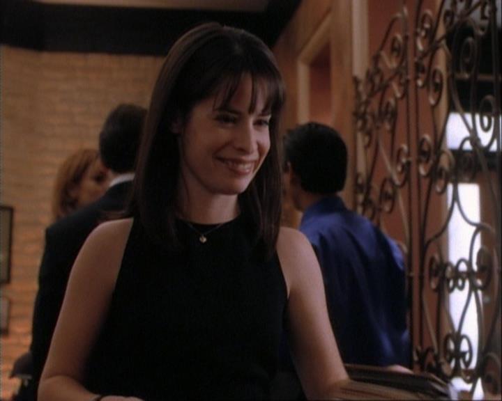 Charmed-Online-dot-net_107TheFourthSister1204.jpg