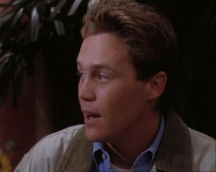 Charmed-Online-dot-net_107TheFourthSister1229.jpg