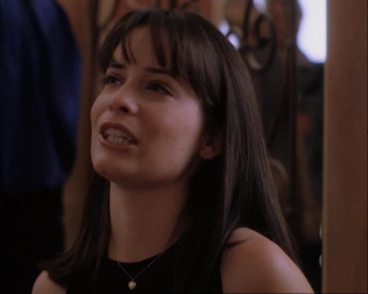 Charmed-Online-dot-net_107TheFourthSister1236.jpg