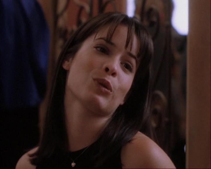 Charmed-Online-dot-net_107TheFourthSister1237.jpg