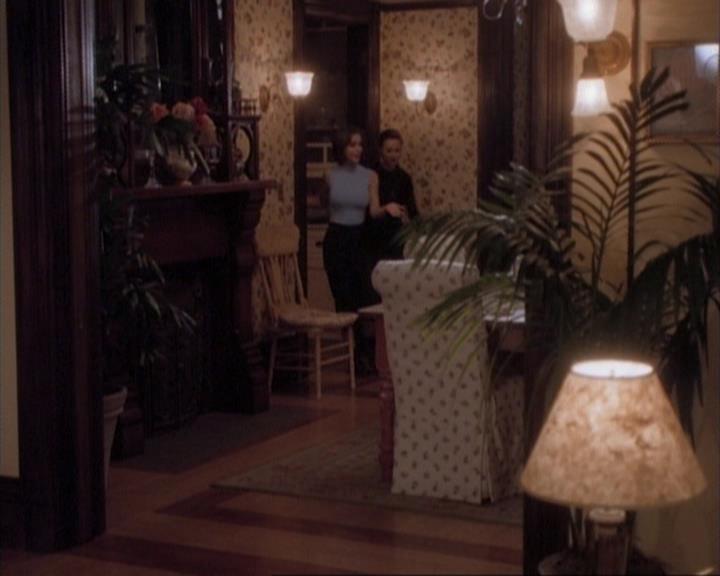Charmed-Online-dot-net_107TheFourthSister1246.jpg