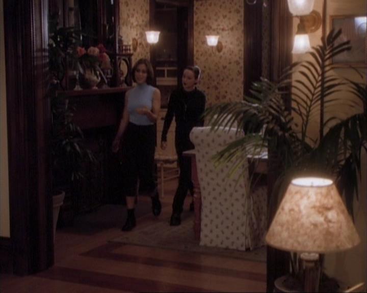 Charmed-Online-dot-net_107TheFourthSister1248.jpg
