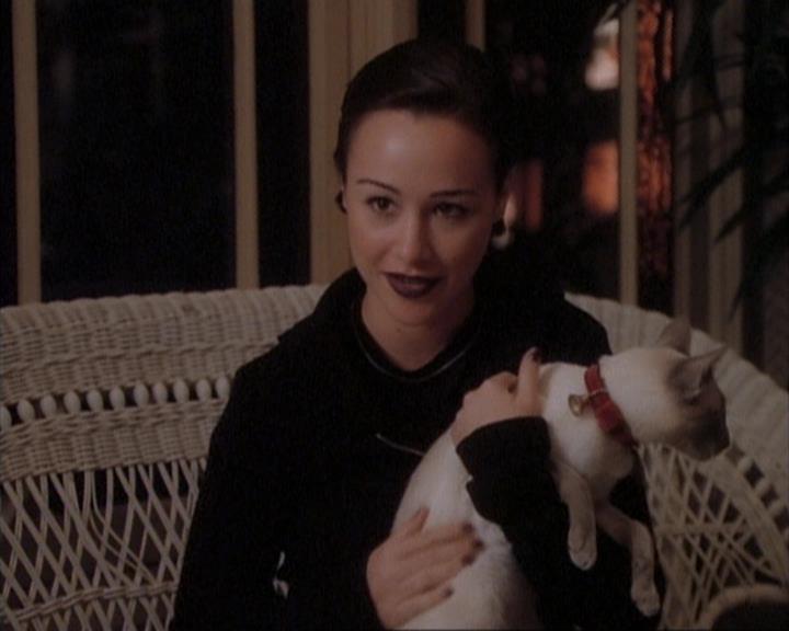 Charmed-Online-dot-net_107TheFourthSister1276.jpg