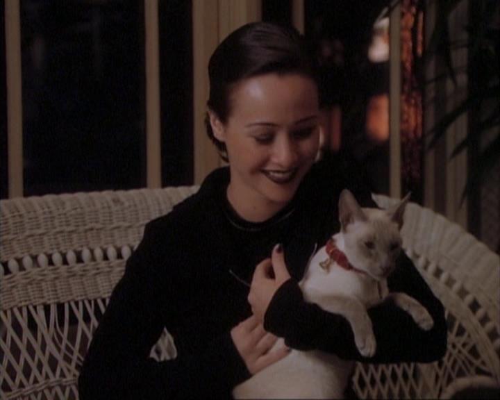 Charmed-Online-dot-net_107TheFourthSister1280.jpg