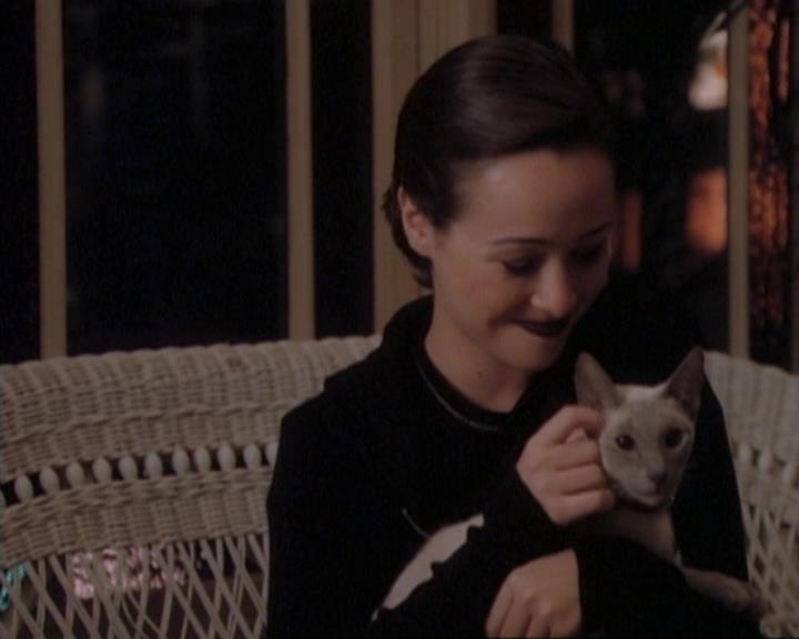 Charmed-Online-dot-net_107TheFourthSister1289.jpg