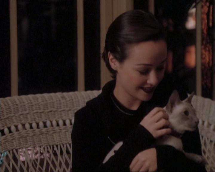 Charmed-Online-dot-net_107TheFourthSister1290.jpg