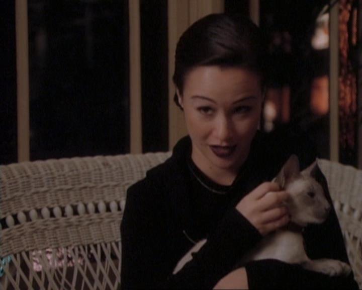 Charmed-Online-dot-net_107TheFourthSister1292.jpg