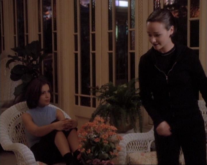 Charmed-Online-dot-net_107TheFourthSister1317.jpg