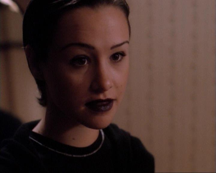 Charmed-Online-dot-net_107TheFourthSister1353.jpg