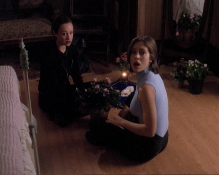 Charmed-Online-dot-net_107TheFourthSister1397.jpg