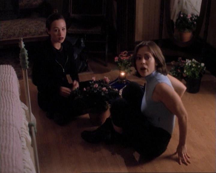 Charmed-Online-dot-net_107TheFourthSister1398.jpg