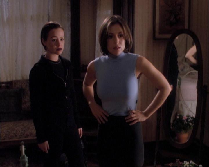 Charmed-Online-dot-net_107TheFourthSister1409.jpg
