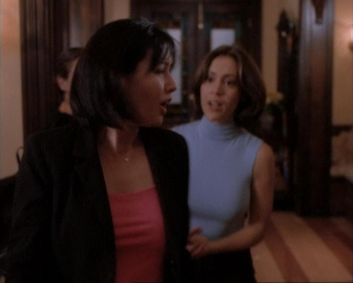 Charmed-Online-dot-net_107TheFourthSister1448.jpg