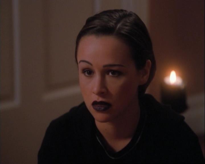 Charmed-Online-dot-net_107TheFourthSister1477.jpg