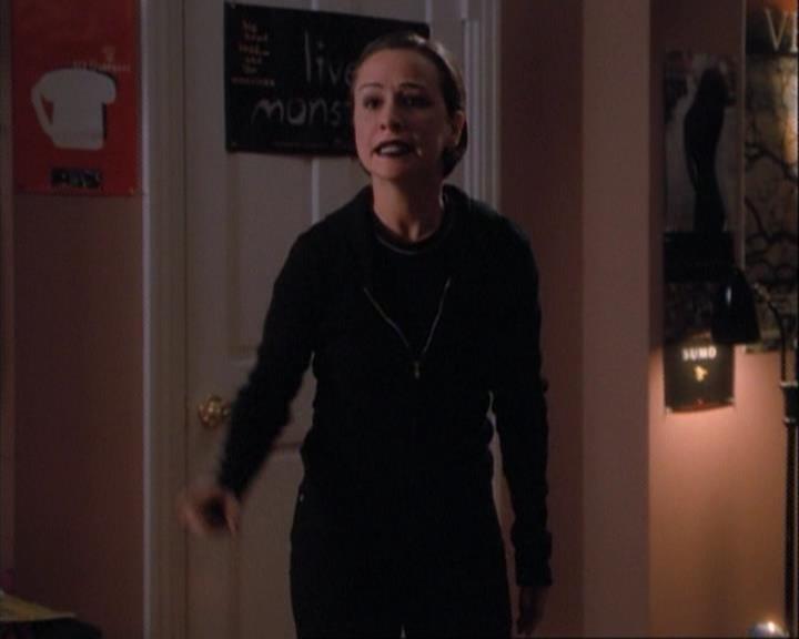 Charmed-Online-dot-net_107TheFourthSister1487.jpg
