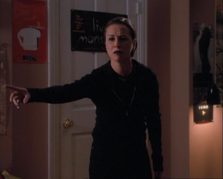 Charmed-Online-dot-net_107TheFourthSister1488.jpg