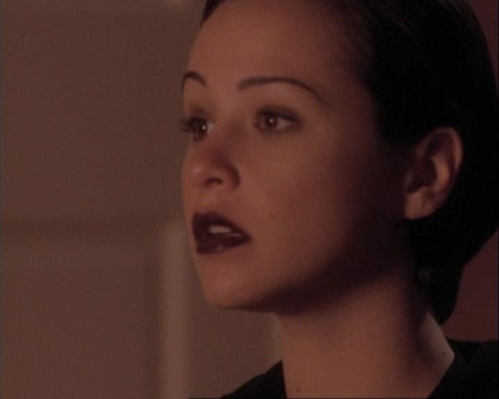 Charmed-Online-dot-net_107TheFourthSister1559.jpg